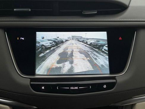 Used 2018 Cadillac XT5 Premium Luxury image 37