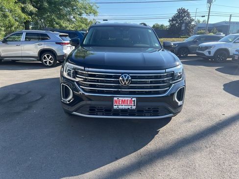New 2026 Volkswagen Atlas SE image 2