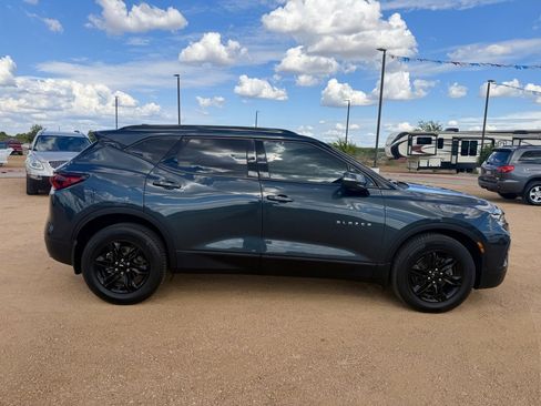 Used 2020 Chevrolet Blazer LT w/ Sound & Technology Package AWD/4WD image 3