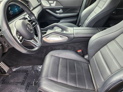 Used 2022 Mercedes-Benz GLS 450 4MATIC image 15