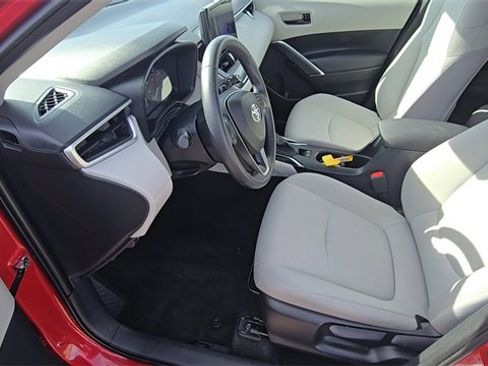 Used 2023 Toyota Corolla Cross LE image 13