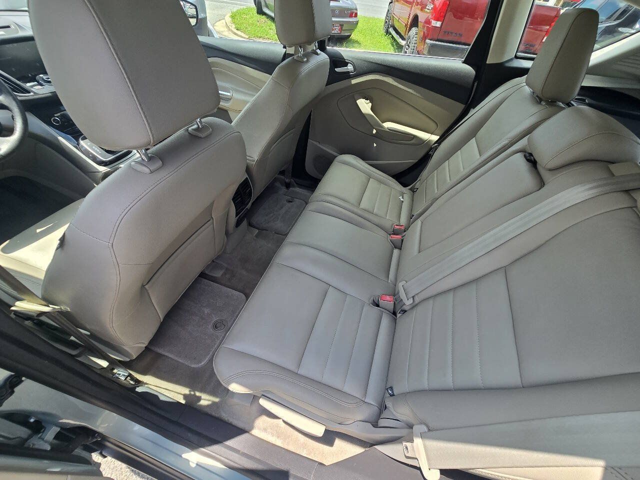 Used 2013 Ford C-MAX SEL FWD image 27