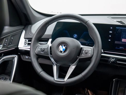 Used 2026 BMW X1 xDrive28i image 10