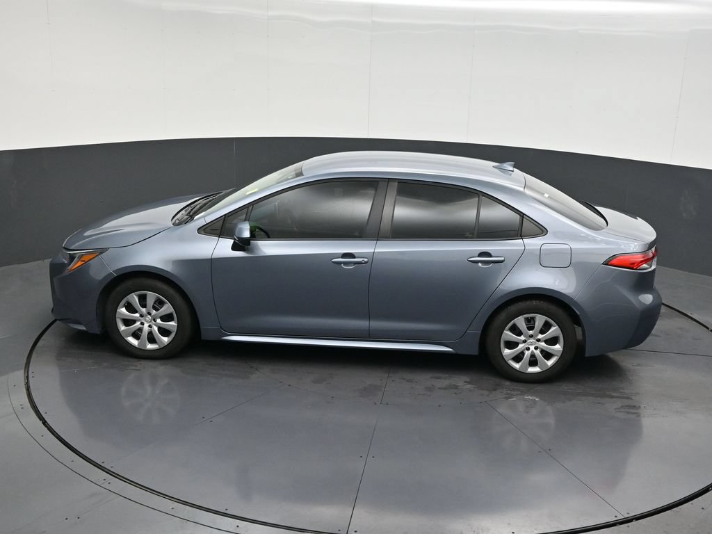 Used 2020 Toyota Corolla LE FWD image 17