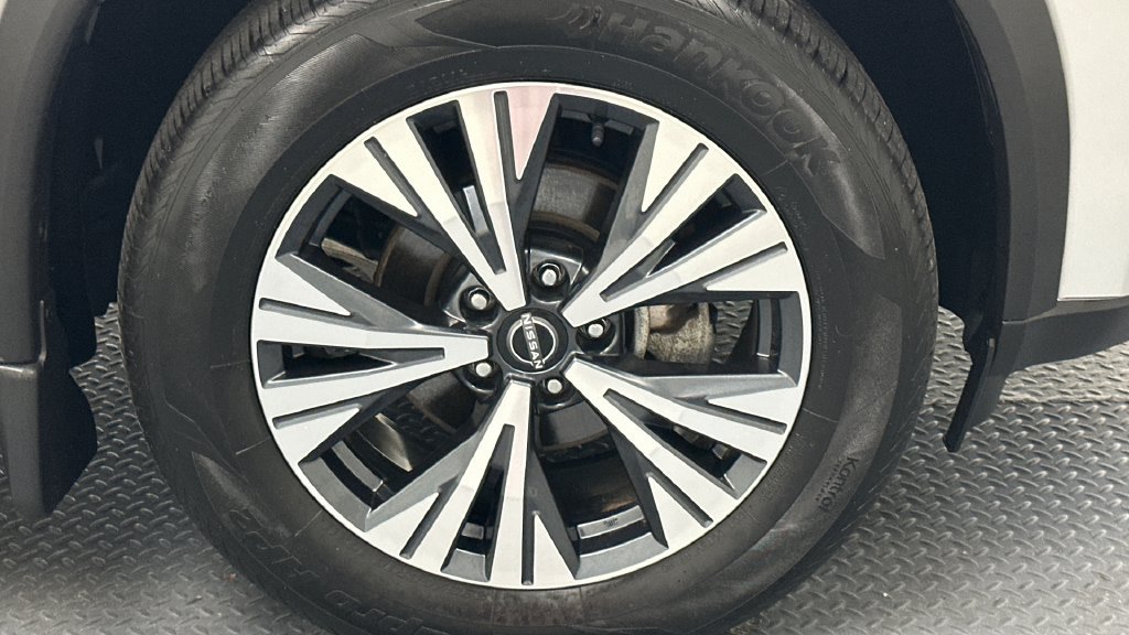 Certified 2023 Nissan Rogue SV w/ SV Premium B Package AWD/4WD image 20