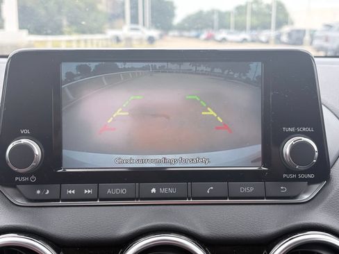 Used 2025 Nissan Sentra S FWD image 10