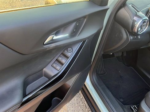 New 2026 Chevrolet Equinox LT image 12