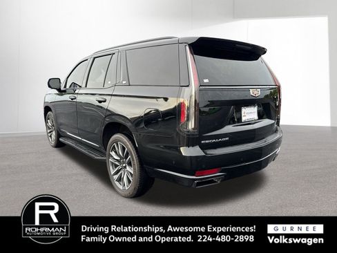 Used 2023 Cadillac Escalade Sport AWD/4WD image 6