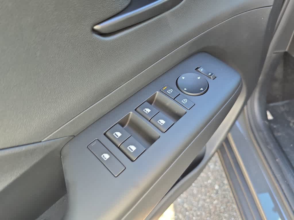 New 2027 Hyundai Kona SEL Sport FWD image 17
