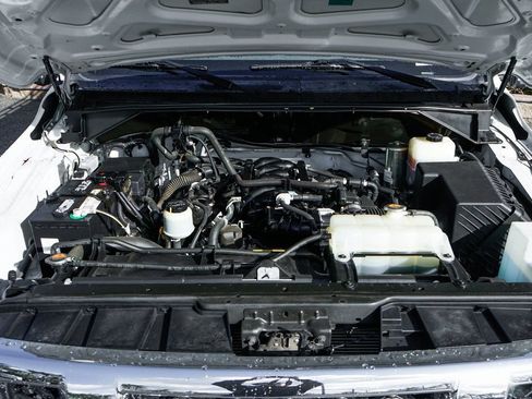 Used 2021 Nissan NV 3500 SL image 12