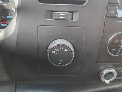 Used 2010 Chevrolet Silverado 1500 LT w/ Power Pack Plus image 13