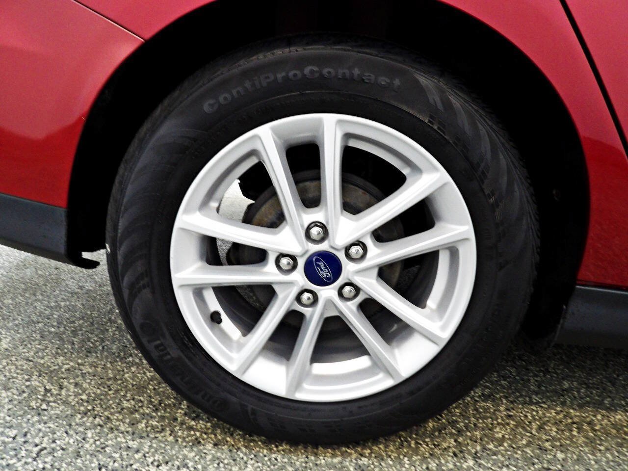 Used 2017 Ford Focus SE FWD image 20