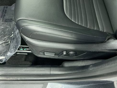 Certified 2025 Kia Sportage SX image 13