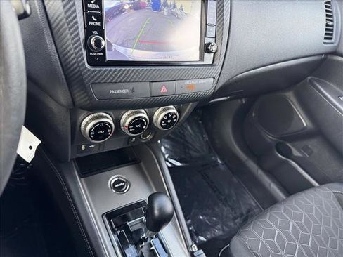 Used 2024 Mitsubishi Outlander Sport ES image 15