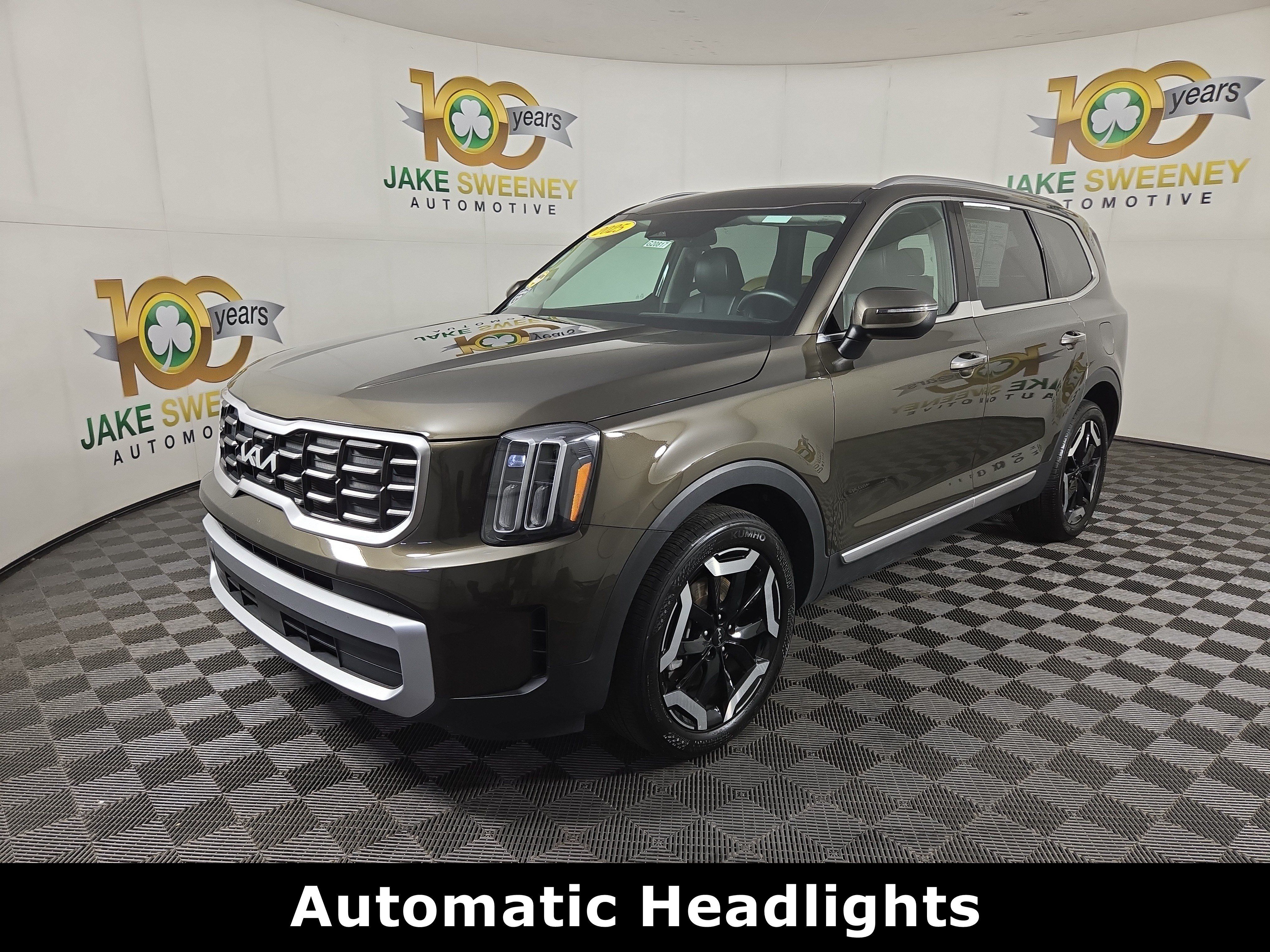 Used 2025 Kia Telluride S FWD image 3
