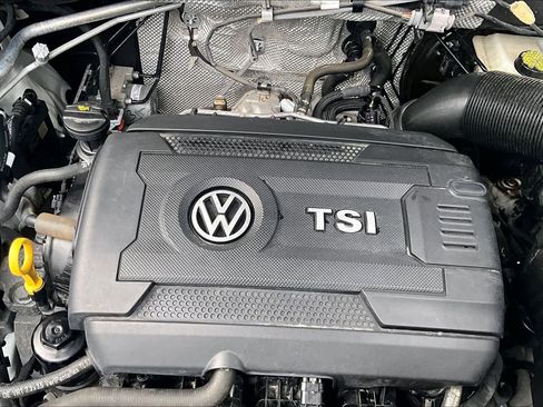 Used 2023 Volkswagen Atlas Cross Sport SEL AWD/4WD image 31