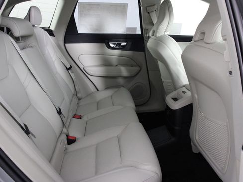 New 2026 Volvo XC60 T8 Ultra w/ Protection Package Premier image 11