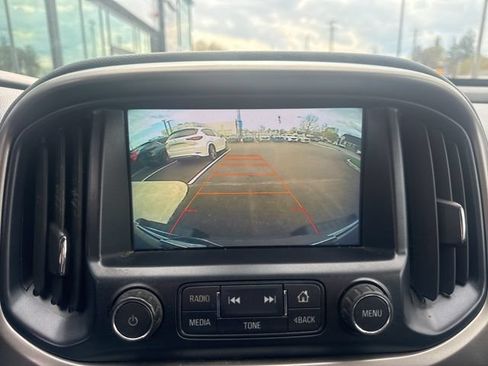 Used 2017 Chevrolet Colorado Z71 AWD/4WD image 15