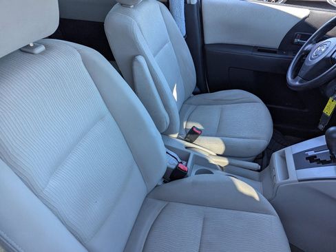 Used 2008 MAZDA MAZDA5 Sport image 10