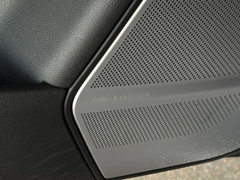 Used 2016 Mercedes-Benz GL 63 AMG 4MATIC image 9