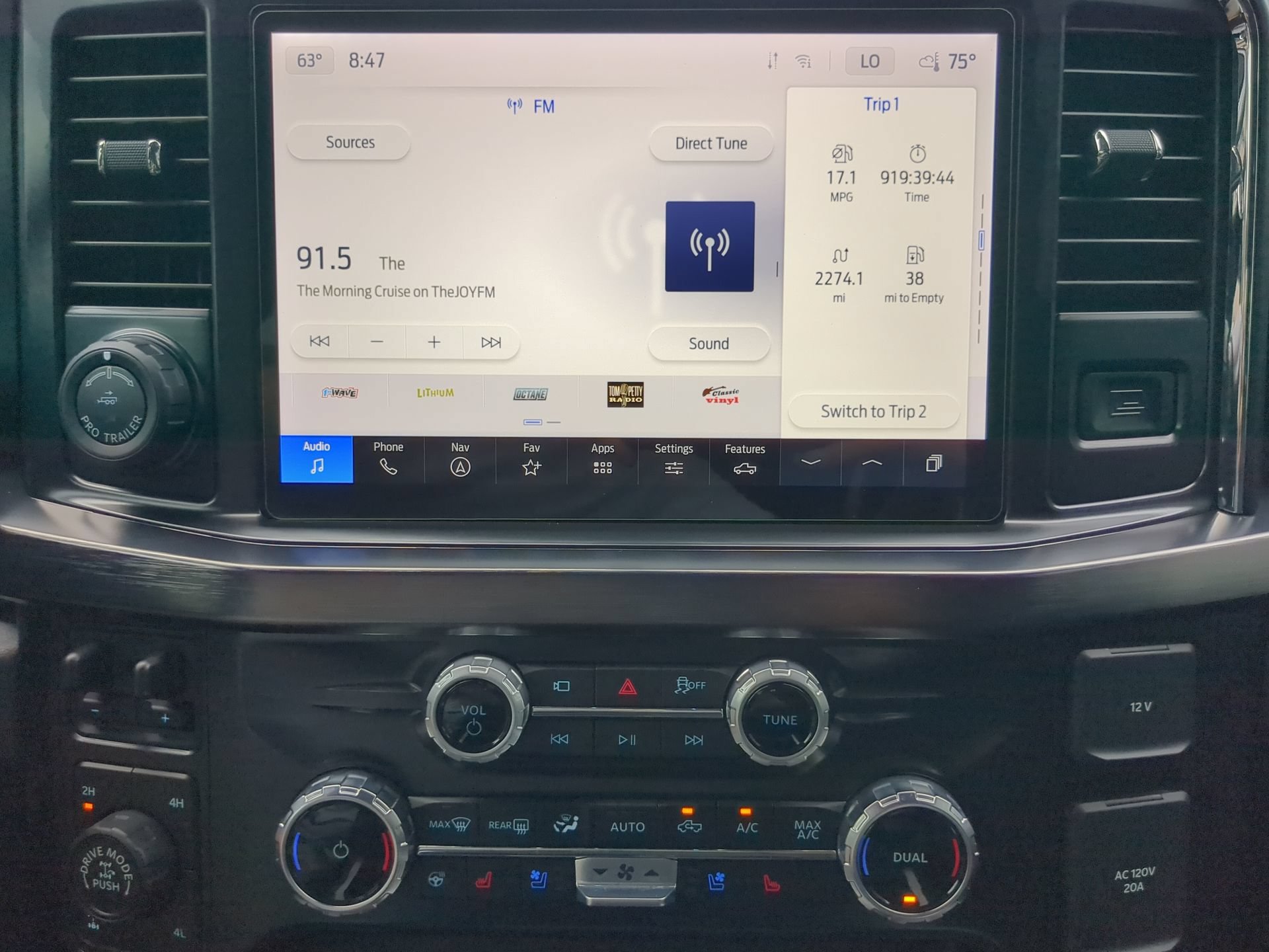 Used 2025 Ford F250 Lariat w/ Lariat Ultimate Package AWD/4WD image 59