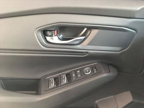 Certified 2025 Honda Accord SE image 11