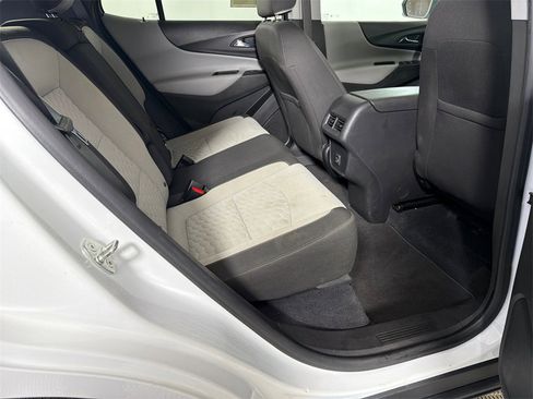 Used 2021 Chevrolet Equinox LT image 15