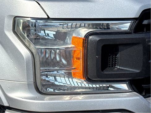 Used 2018 Ford F150 XLT w/ Equipment Group 302A Luxury AWD/4WD image 5