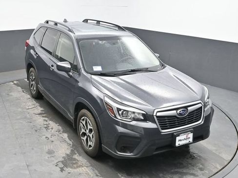 Used 2020 Subaru Forester Premium AWD/4WD image 23