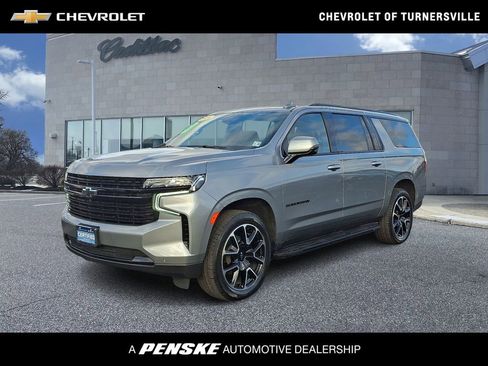 Certified 2024 Chevrolet Suburban RST w/ Luxury Package image 1