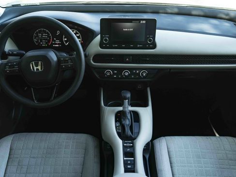Used 2025 Honda HR-V LX image 26