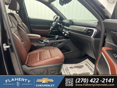 Used 2024 Kia Telluride SX Prestige AWD/4WD image 15