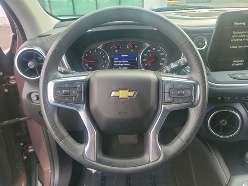 Used 2023 Chevrolet Blazer LT image 17