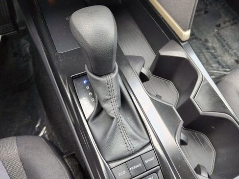 Certified 2025 Toyota Camry LE image 24