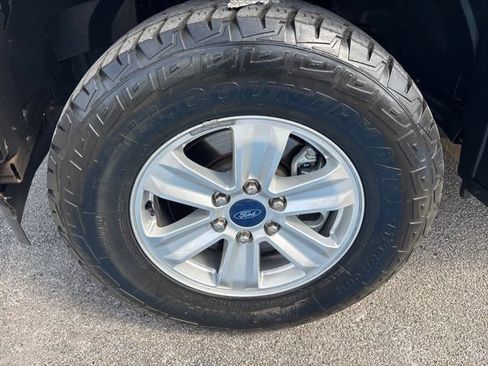 Used 2019 Ford F150 XLT AWD/4WD image 9