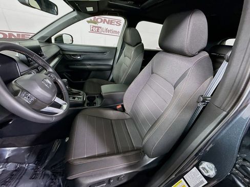 Used 2025 Honda CR-V Sport image 25