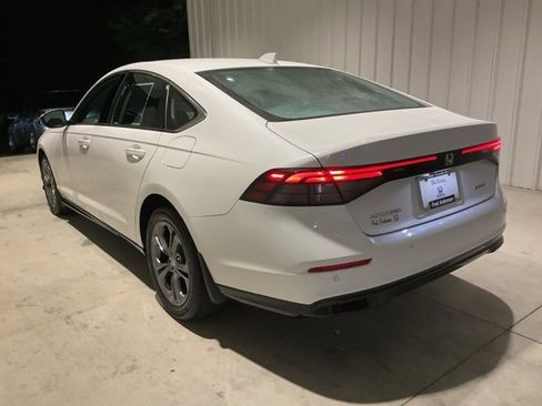 New 2025 Honda Accord EX-L image 18