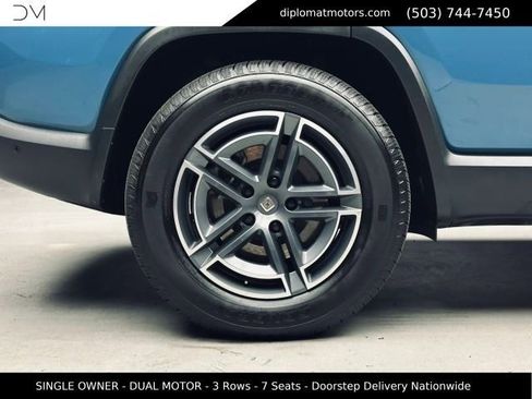 Used 2025 Rivian R1S Adventure AWD/4WD image 46