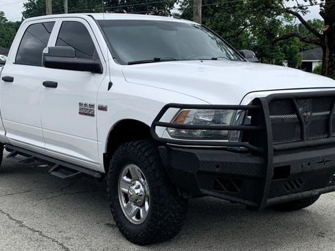 Used 2015 RAM 2500 Tradesman w/ Chrome Appearance Group AWD/4WD image 7