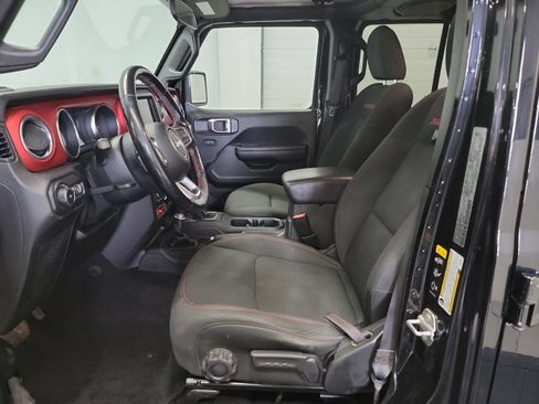 Used 2021 Jeep Wrangler Unlimited Rubicon w/ LED Lighting Group AWD/4WD image 12