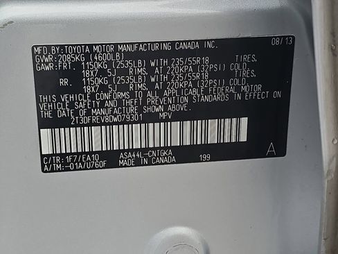 Used 2013 Toyota RAV4 Limited image 39