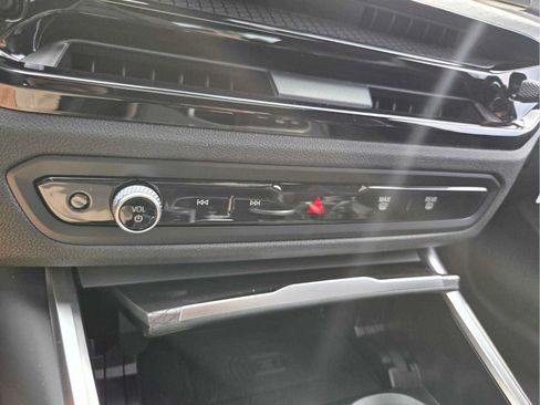 New 2026 BMW 330i xDrive Sedan w/ Premium Package AWD/4WD image 26