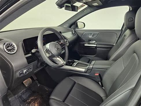 Certified 2025 Mercedes-Benz GLA 250 4MATIC image 9