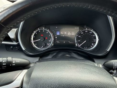 Used 2023 Toyota Highlander XLE AWD/4WD image 24