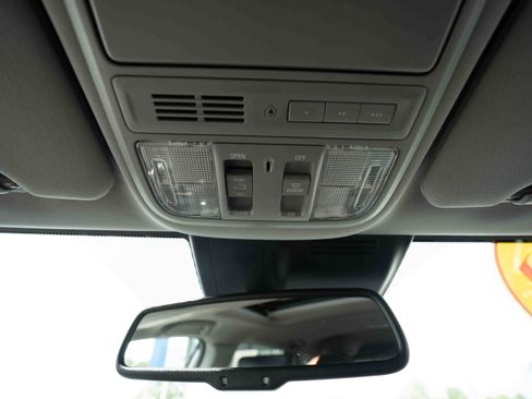 Used 2022 Honda CR-V Touring image 18