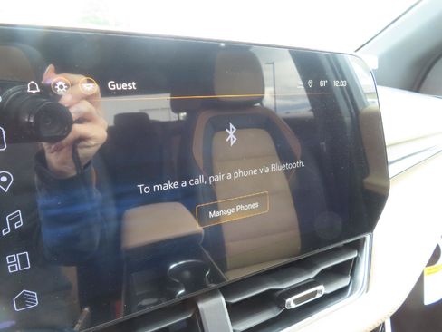 New 2025 Chevrolet Equinox ACTIV w/ Safety and Technology Package image 23