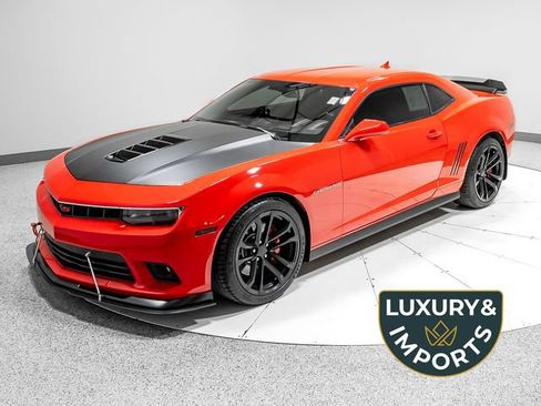 Used 2014 Chevrolet Camaro SS w/ SS Performance Package RWD image 1