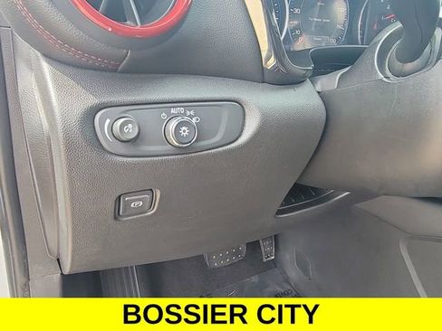 Certified 2020 Chevrolet Blazer RS FWD image 17