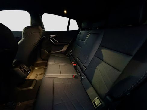 Used 2025 BMW X2 xDrive28i image 21