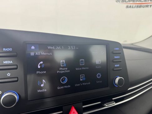 Used 2025 Hyundai Elantra SE FWD image 15